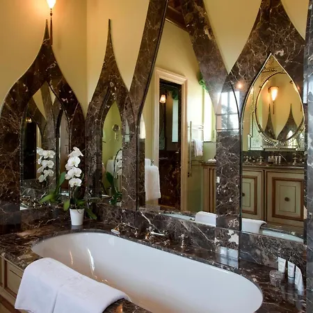 Baulieu Hotel